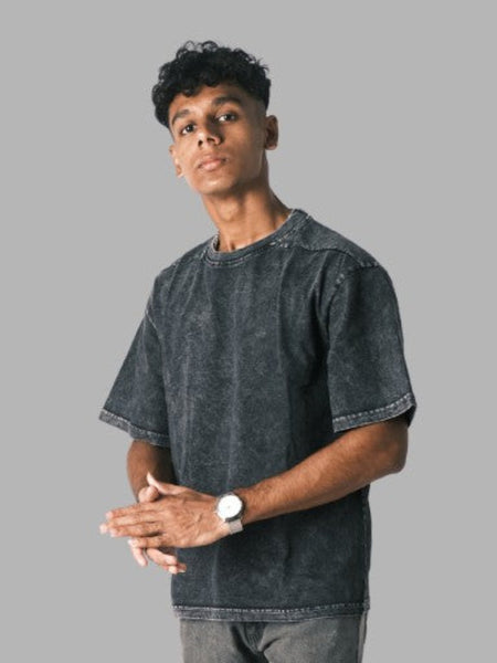 Oversized Crew : Black Acid wash